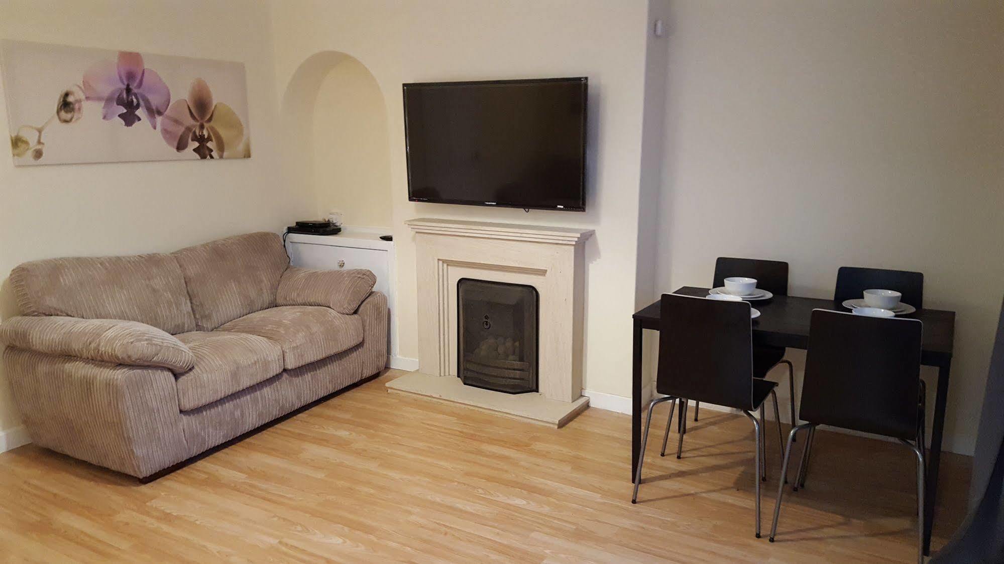 Workforce Property Kirk of Shotts Bagian luar foto