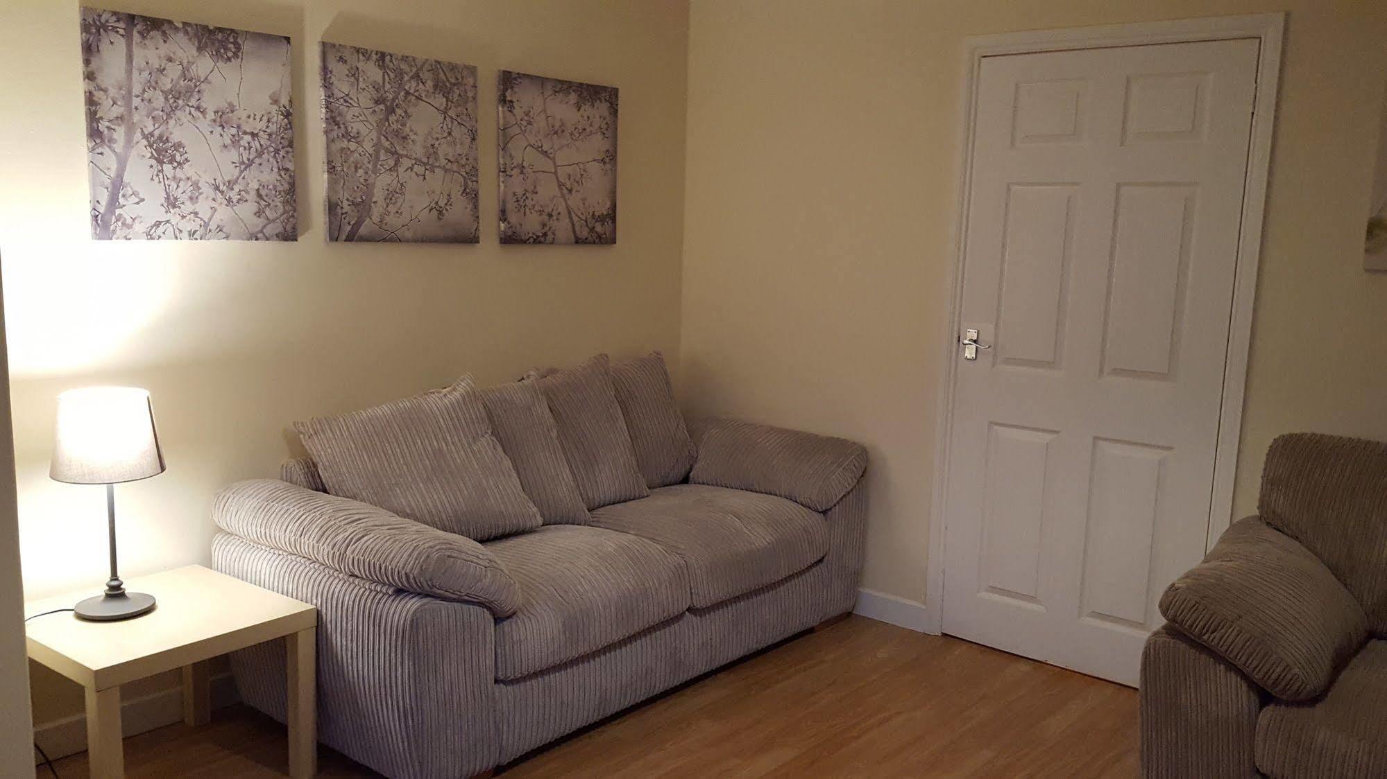 Workforce Property Kirk of Shotts Bagian luar foto
